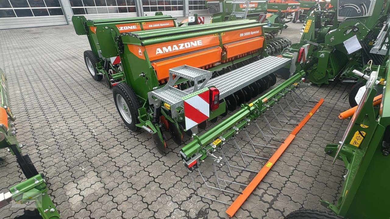 Drillmaschine des Typs Amazone D9 3000 Special, Neumaschine in Pfreimd (Bild 5)