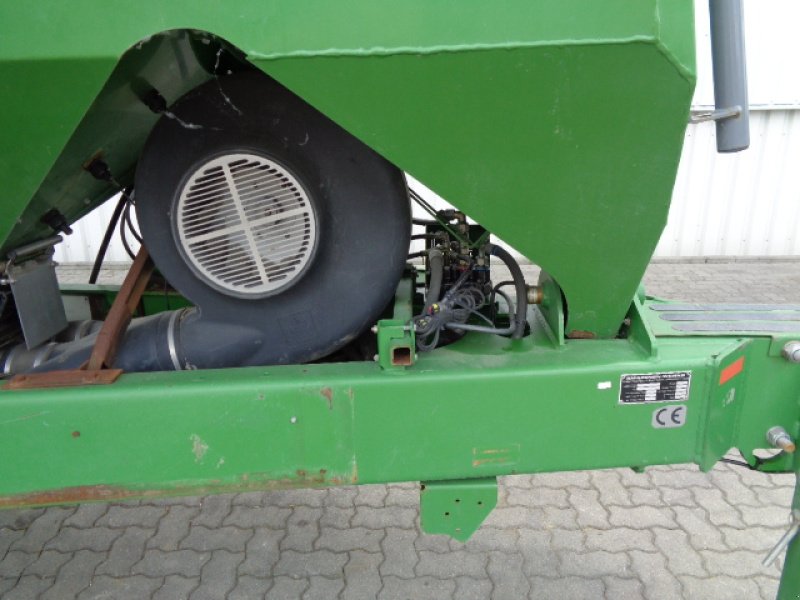 Drillmaschine du type Amazone EDX 6000 TC, Gebrauchtmaschine en Holle- Grasdorf (Photo 12)