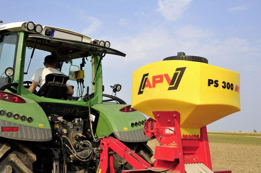 Drillmaschine des Typs APV PS300 M1 ISOBUS Elektrisk    Bemærk skal bruge ISOBUS skærm i traktor, Gebrauchtmaschine in Brørup (Bild 1)