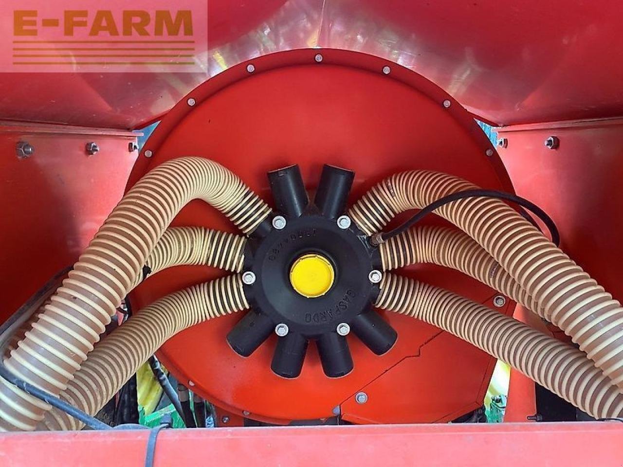 Drillmaschine a típus Gehl st300/540, Gebrauchtmaschine ekkor: SZEGED (Kép 12)