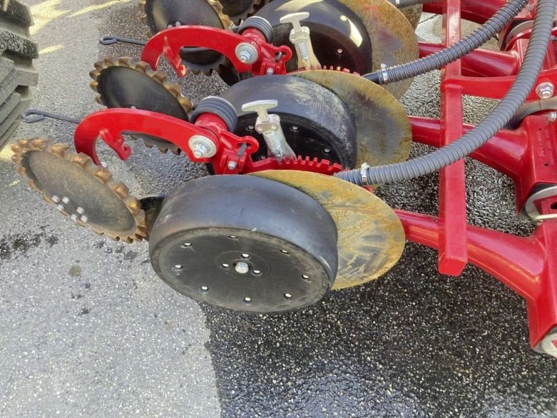 Drillmaschine des Typs Horsch AVATAR 3.16 SD, Vorführmaschine in Landshut (Bild 9)