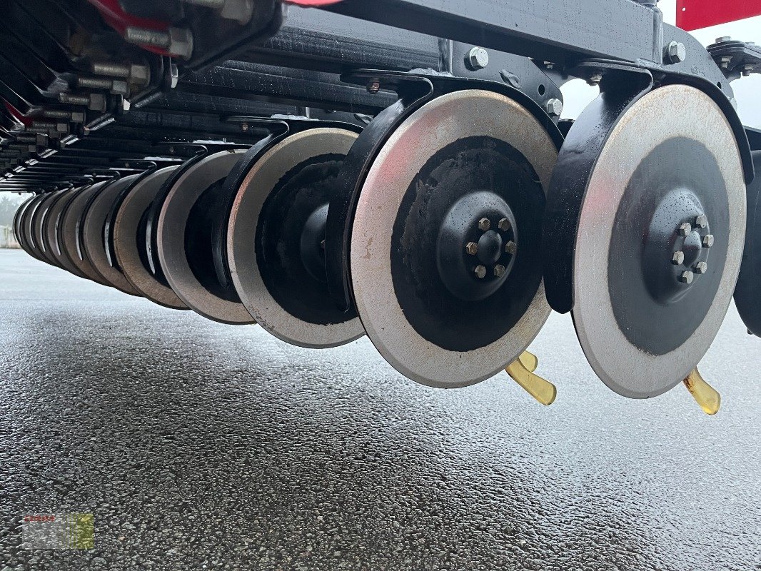 Drillmaschine del tipo Horsch PRONTO 3 DC, Frontreifenpacker, nur 216 ha !, Gebrauchtmaschine In Neerstedt (Immagine 12)