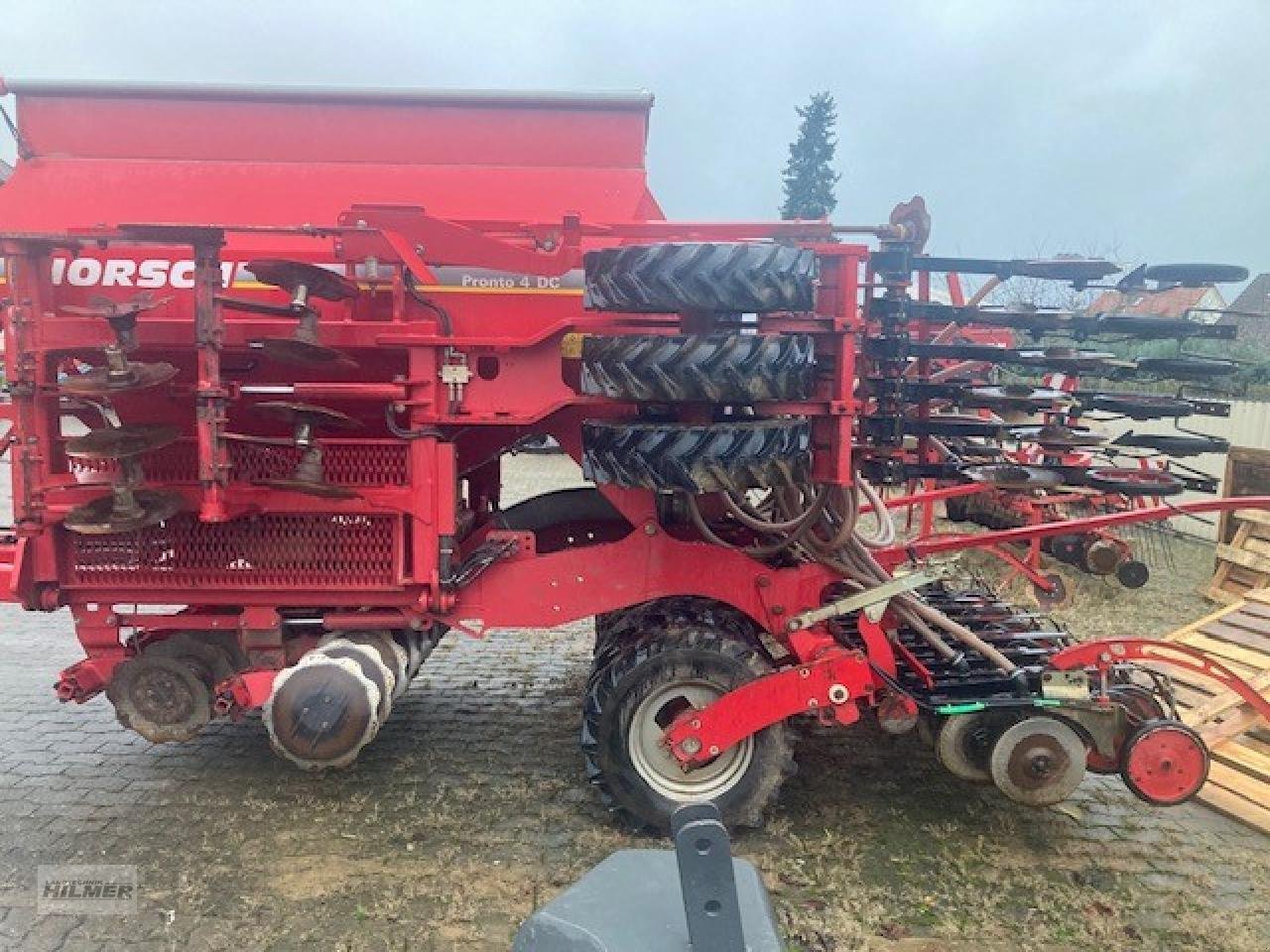 Drillmaschine des Typs Horsch Pronto 4 DC, Gebrauchtmaschine in Moringen (Bild 4)