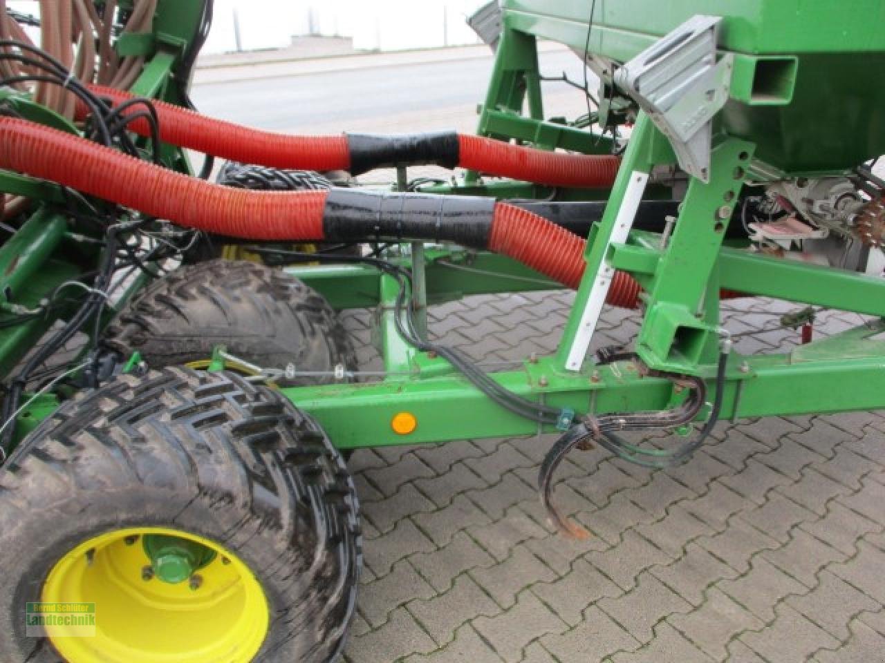 Drillmaschine des Typs John Deere 740 A Isobus, Gebrauchtmaschine in Büren (Bild 7)