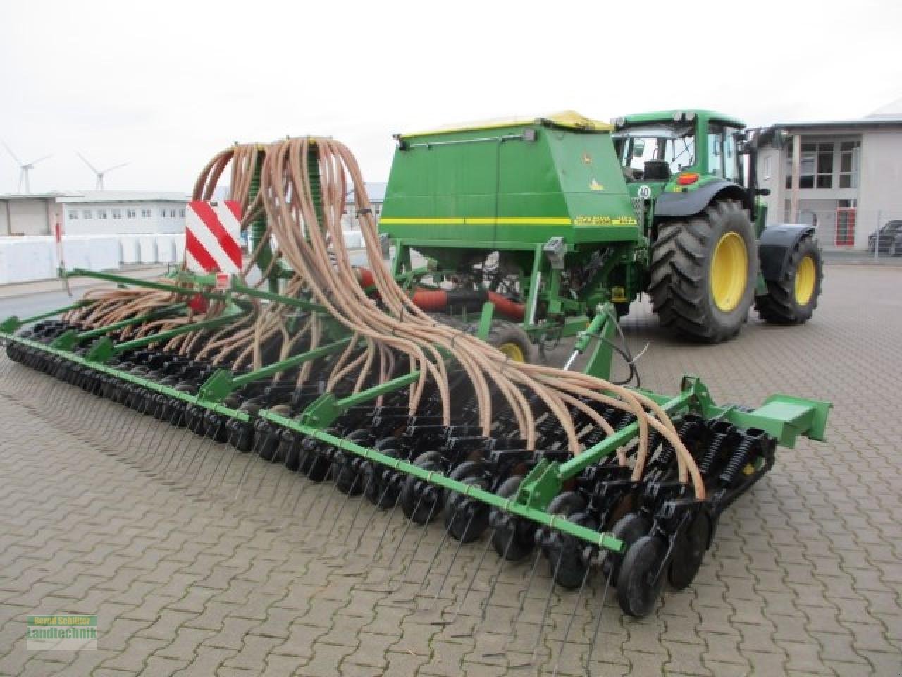 Drillmaschine des Typs John Deere 740 A Isobus, Gebrauchtmaschine in Büren (Bild 15)