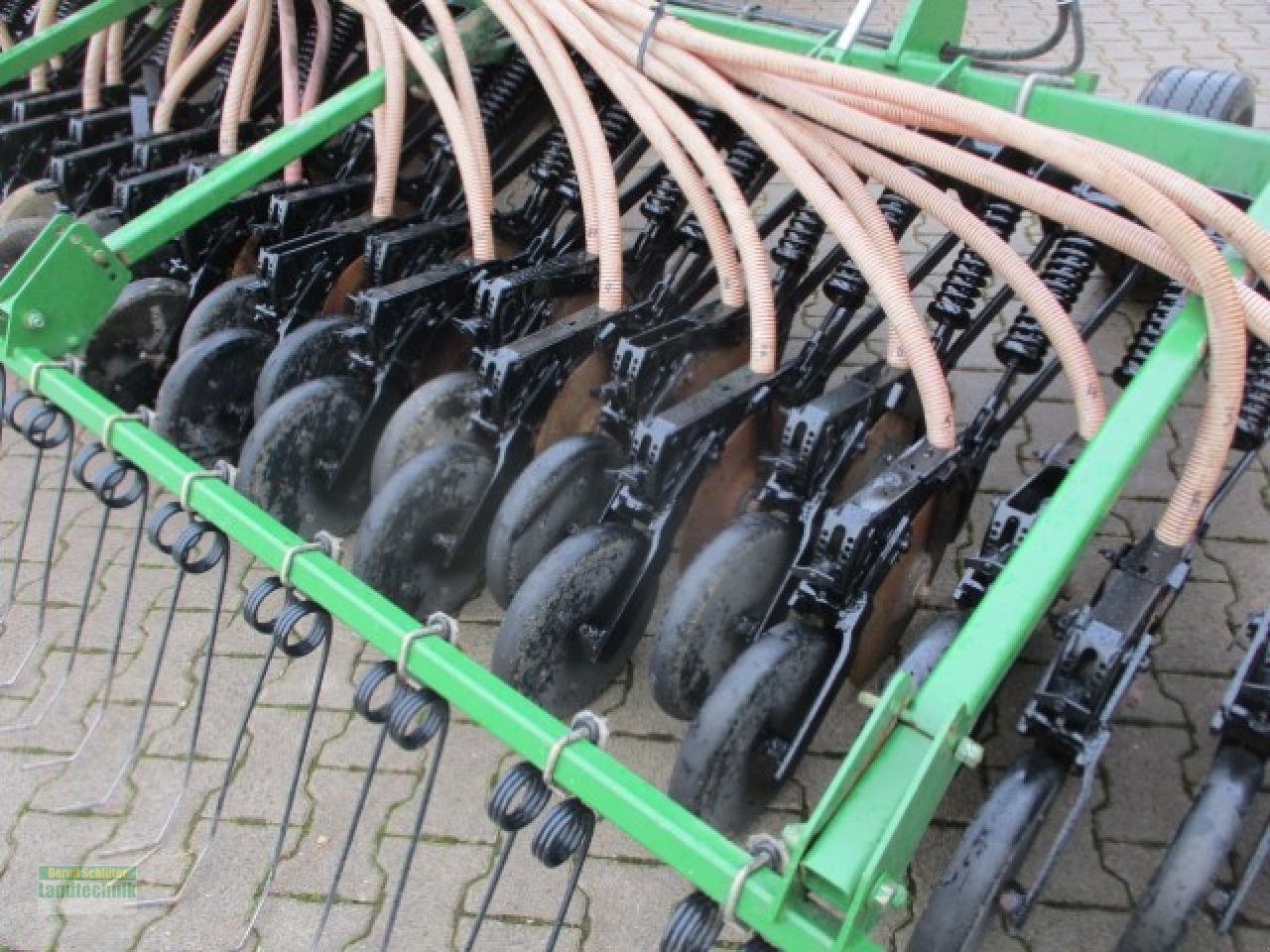 Drillmaschine des Typs John Deere 740 A Isobus, Gebrauchtmaschine in Büren (Bild 16)