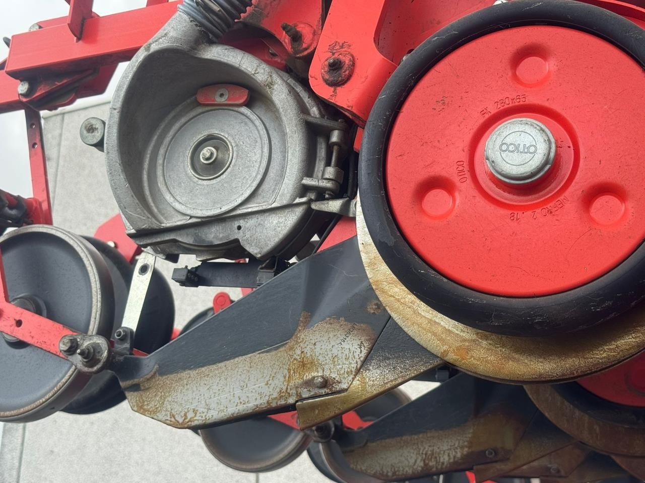 Drillmaschine of the type Kuhn 12 RK SÅMASKINE, Gebrauchtmaschine in Saksøbing (Picture 15)