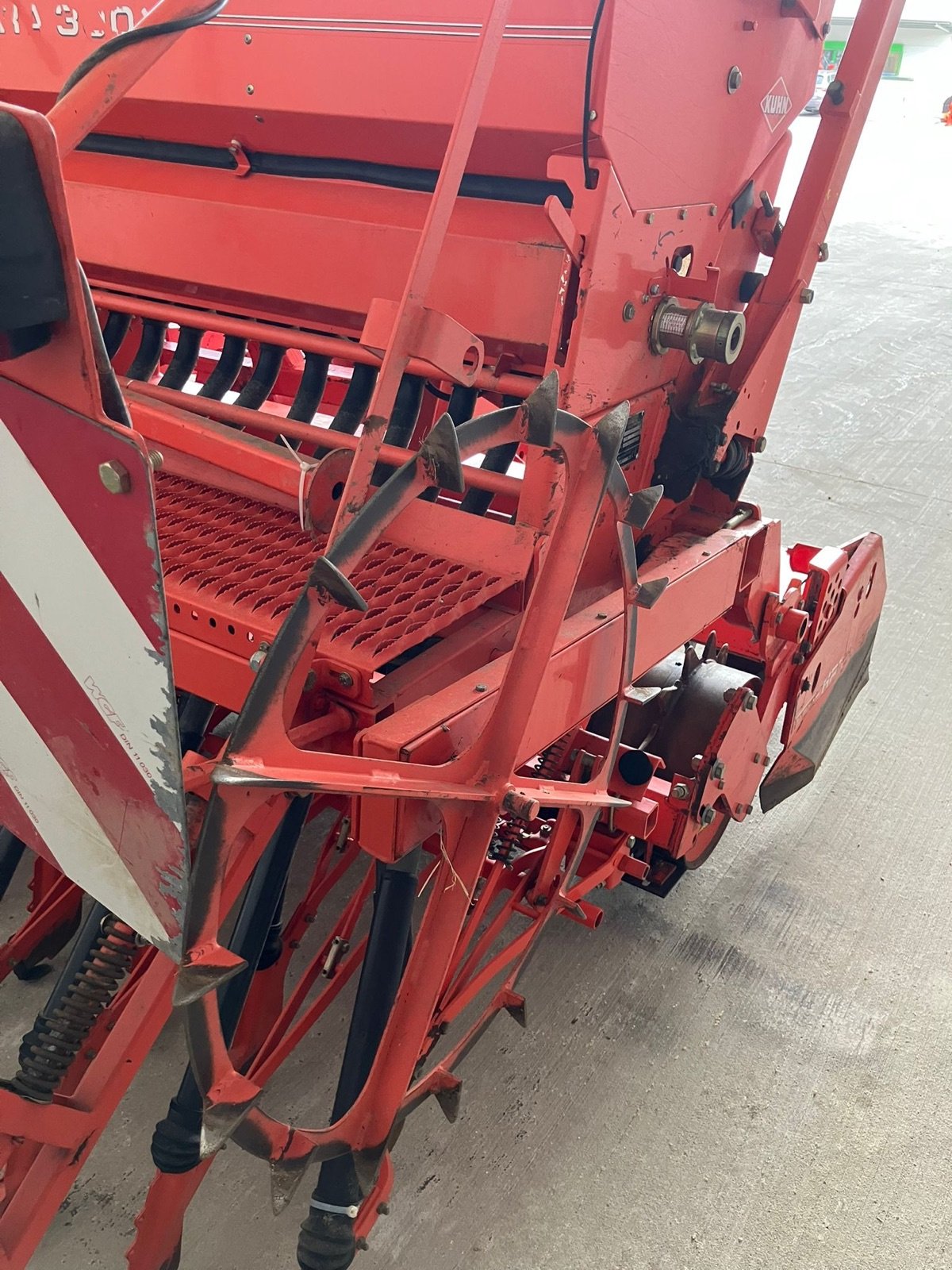 Drillmaschine des Typs Kuhn Drillmaschinen, Gebrauchtmaschine in Hillerse (Bild 10)