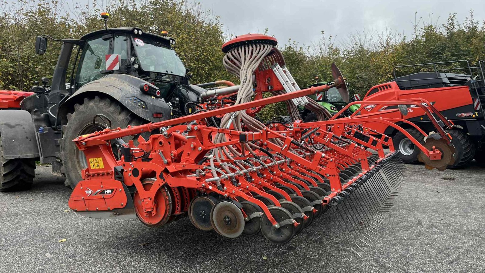 Drillmaschine del tipo Kuhn HR6040 med såmaskine  Med dobbelt kammer fronttank  TF2300, Gebrauchtmaschine en Løgstør (Imagen 11)