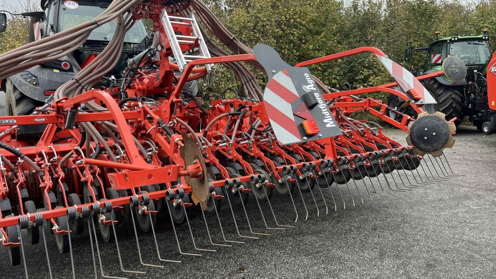 Drillmaschine del tipo Kuhn HR6040 med såmaskine  Med dobbelt kammer fronttank  TF2300, Gebrauchtmaschine en Løgstør (Imagen 8)