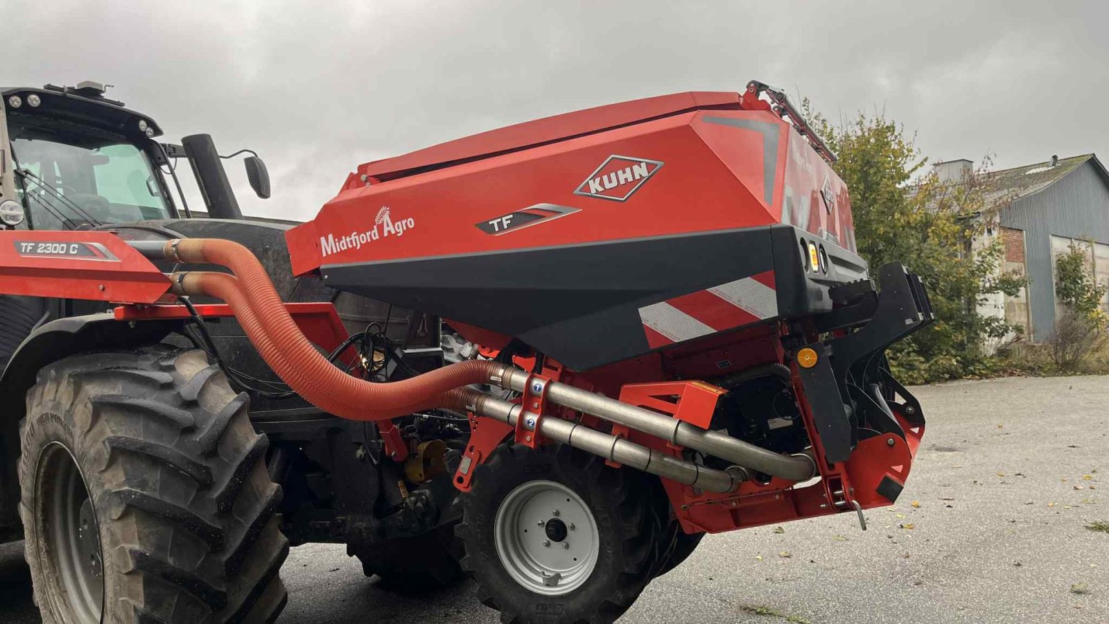 Drillmaschine del tipo Kuhn HR6040 med såmaskine  Med dobbelt kammer fronttank  TF2300, Gebrauchtmaschine en Løgstør (Imagen 2)