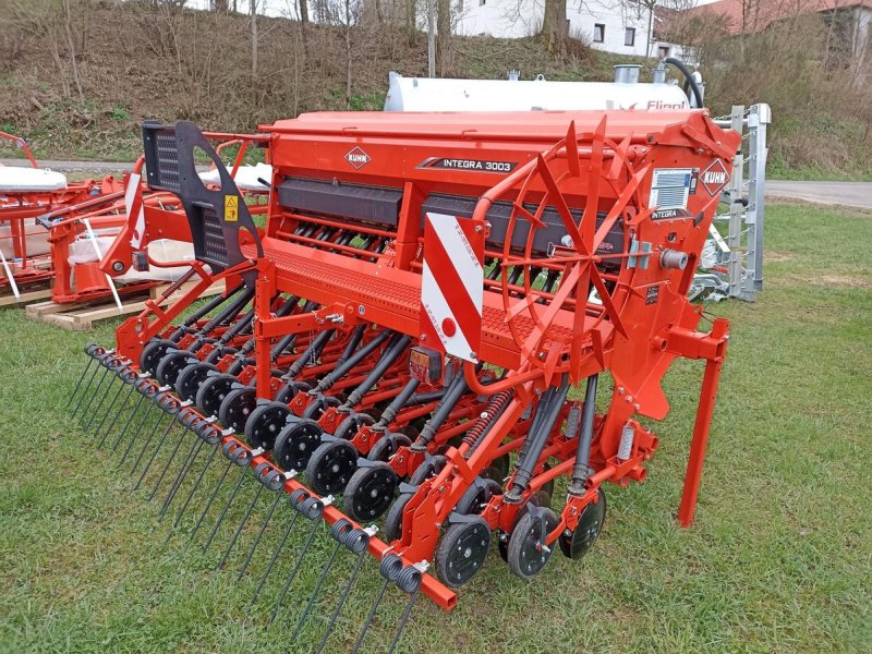 Drillmaschine des Typs Kuhn INTEGRA 3003, Neumaschine in Grünbach (Bild 1)