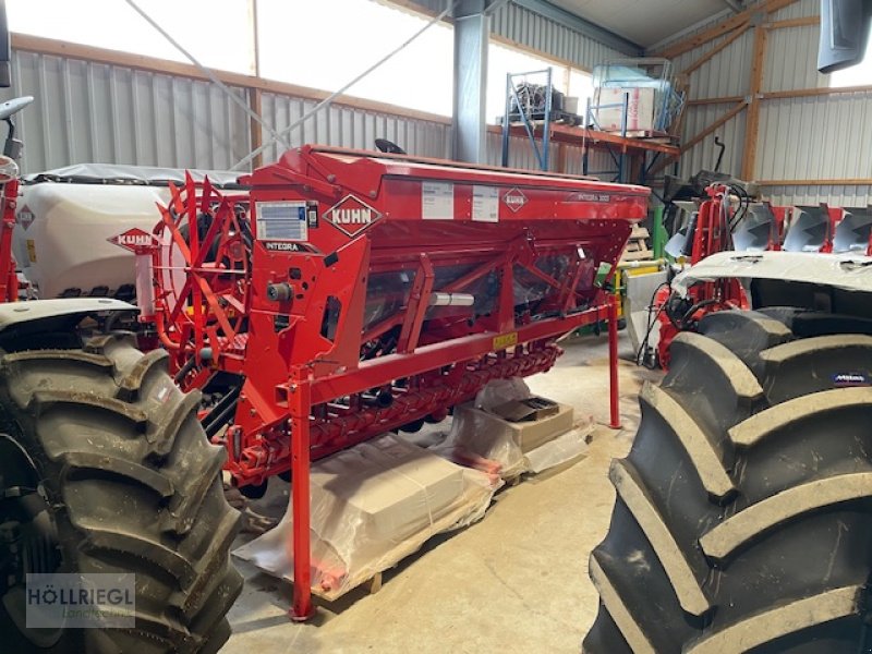 Drillmaschine of the type Kuhn Integra 3003, Neumaschine in Hohenburg (Picture 1)