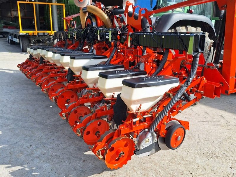 Drillmaschine of the type Kuhn Planter 2, Gebrauchtmaschine in Frauenfeld (Picture 1)