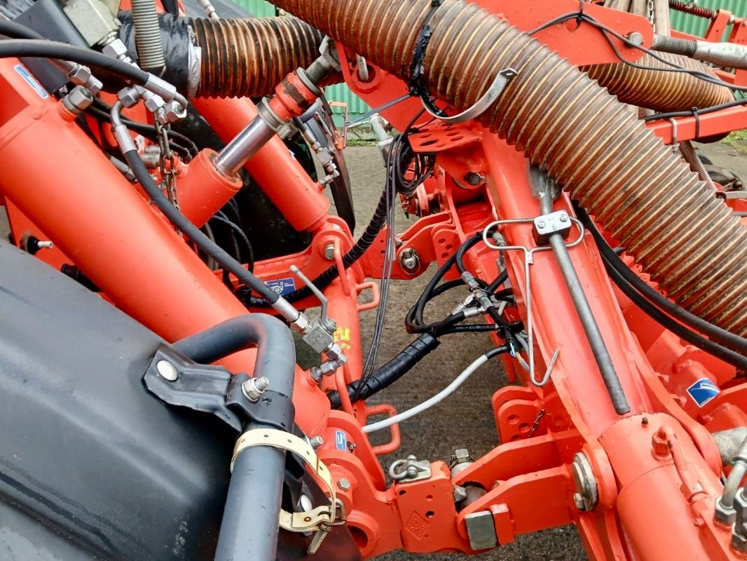 Drillmaschine del tipo Kuhn TT 6500, Gebrauchtmaschine en Liebenwalde (Imagen 21)