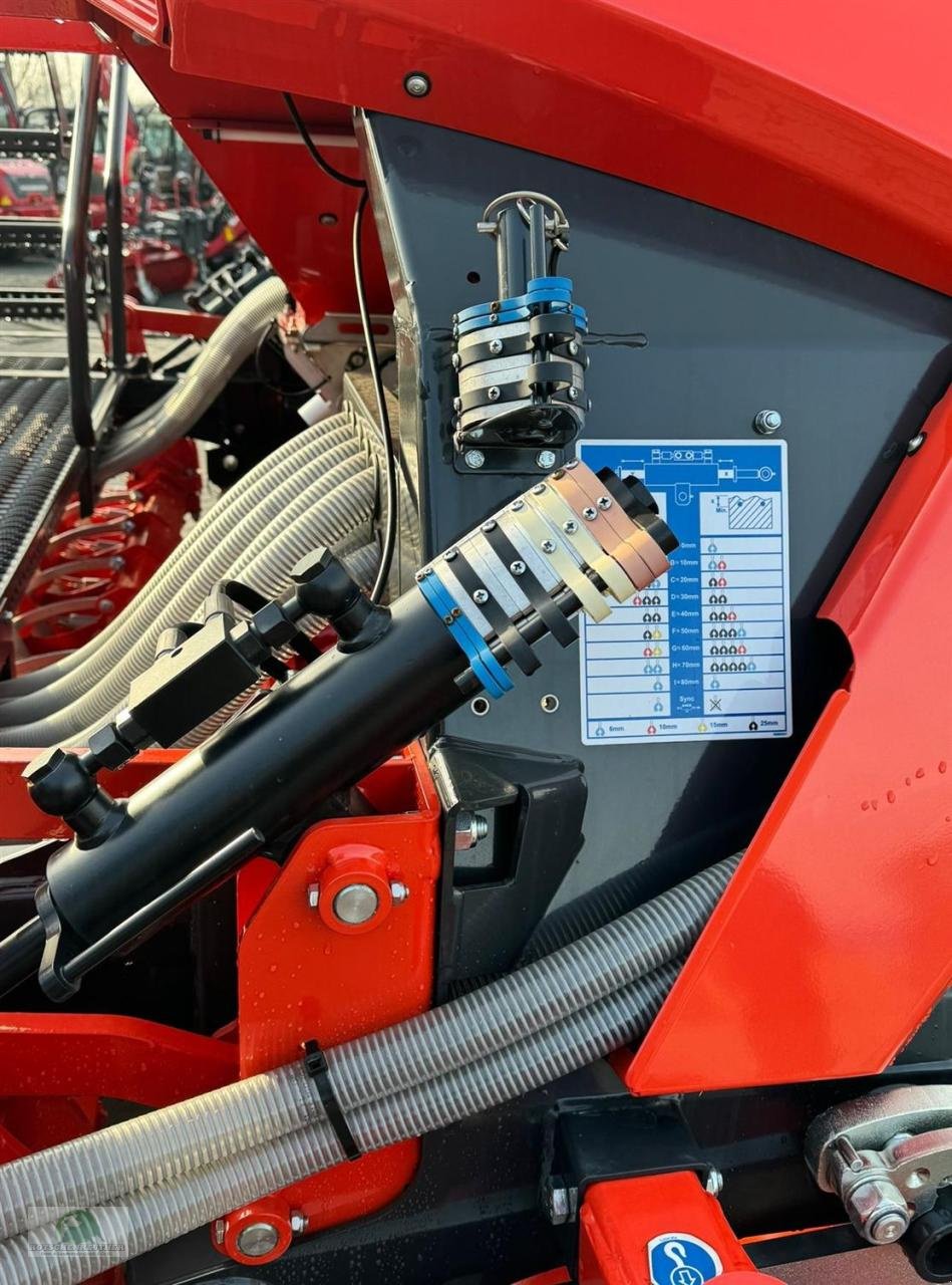 Drillmaschine des Typs Kuhn Venta 1500 Liter + HR3030, Neumaschine in Münchberg (Bild 13)