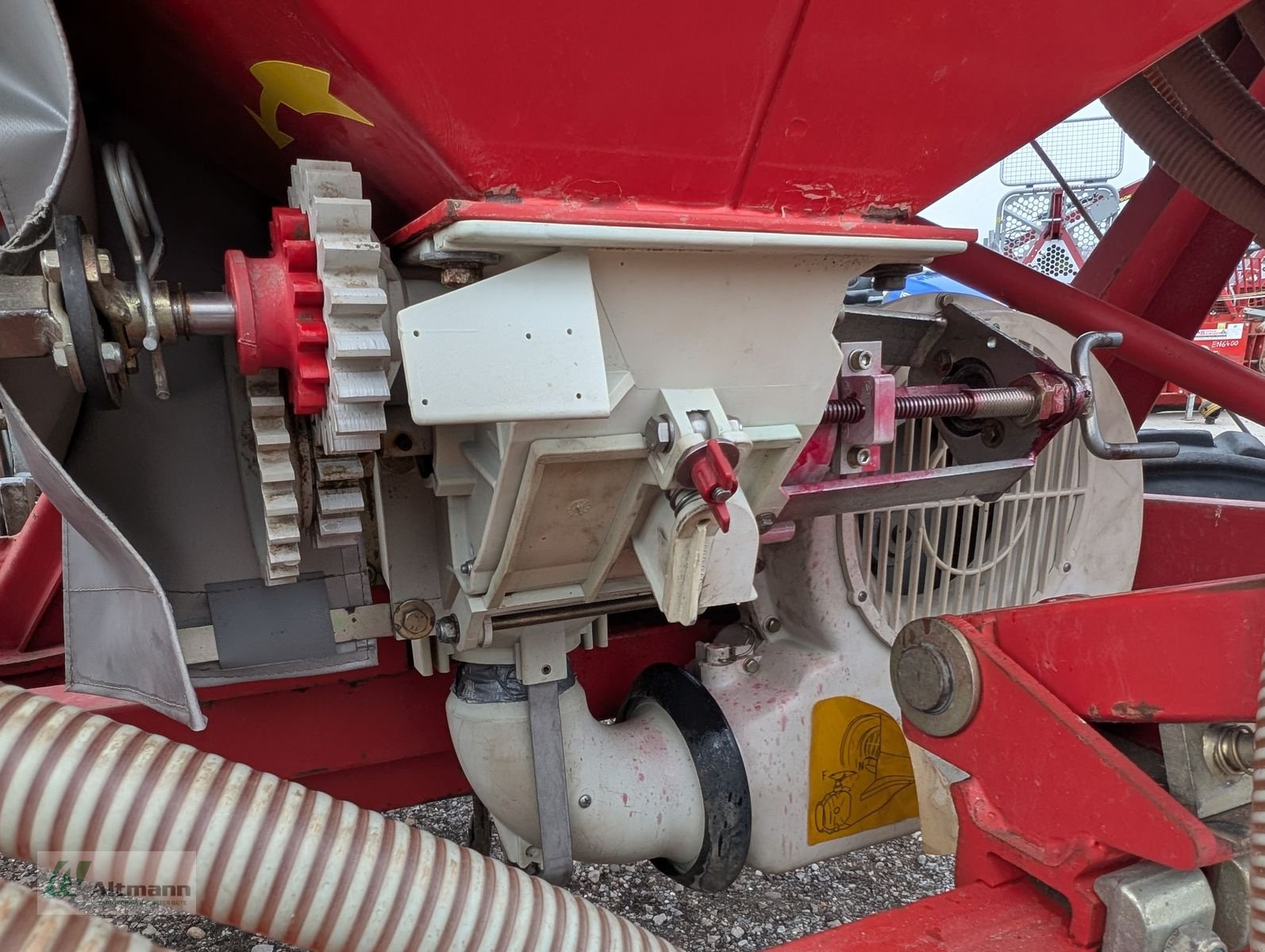 Drillmaschine of the type Kverneland DL 4m Schleppschare, Gebrauchtmaschine in Lanzenkirchen (Picture 8)