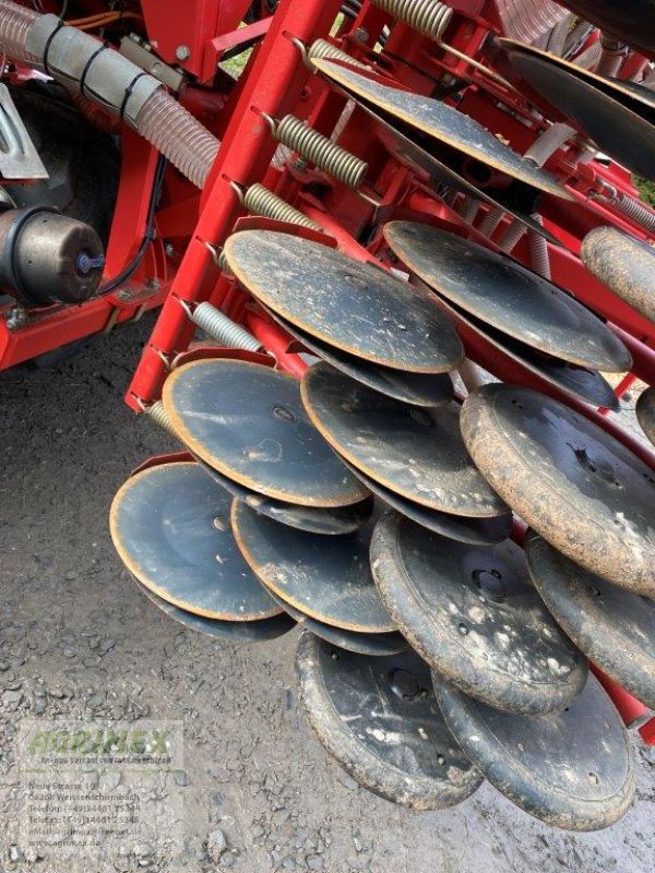 Drillmaschine of the type Kverneland U Drill 6000, Gebrauchtmaschine in Weißenschirmbach (Picture 5)