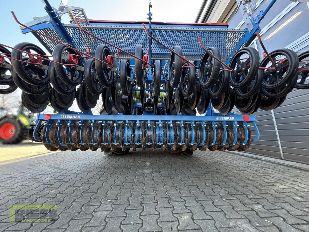 Drillmaschine of the type Lemken SAPHIR 10 + Zirkon 8/300 ISOBUS, Gebrauchtmaschine in Homberg/Ohm - Maulbach (Picture 24)