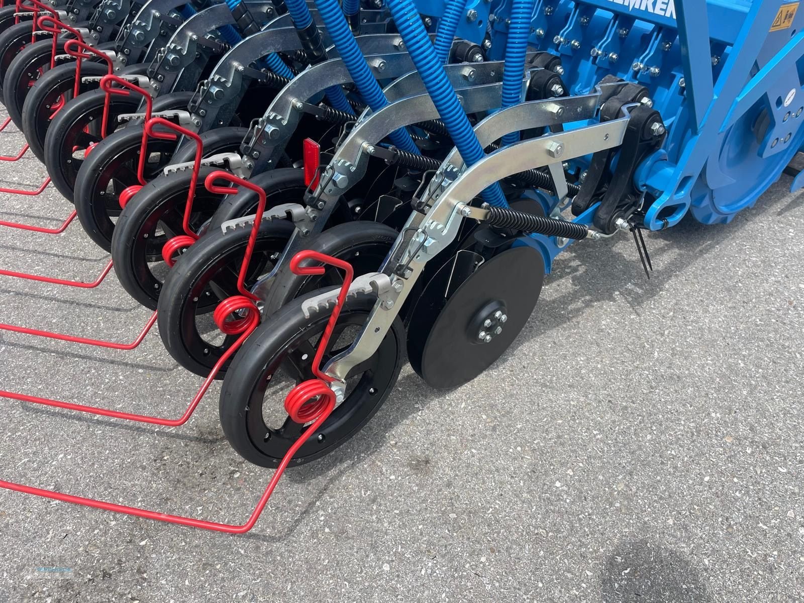 Drillmaschine des Typs Lemken Solitair MR/300, Neumaschine in Niederkappel (Bild 8)