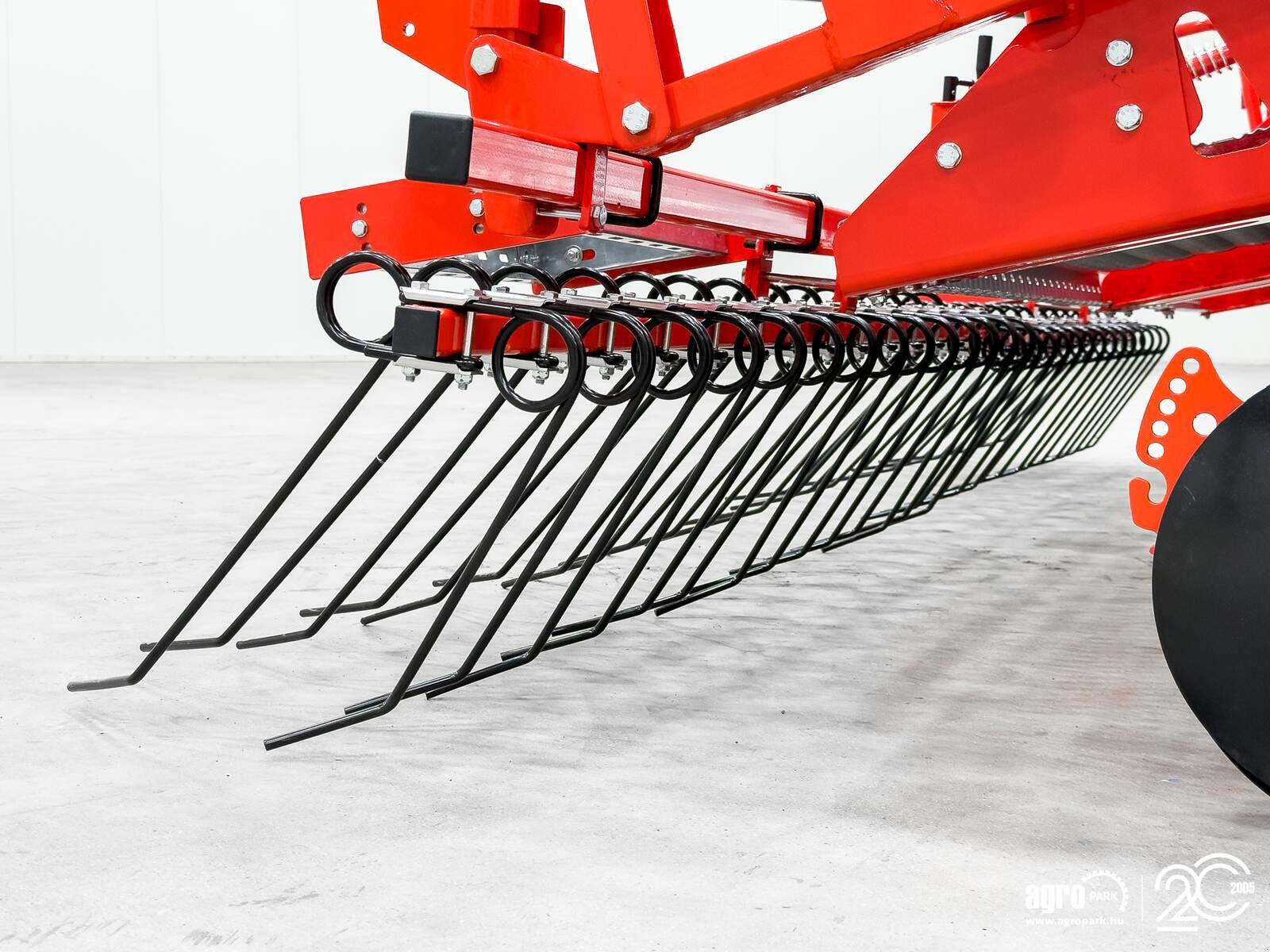 Drillmaschine van het type Maschio Nina 400 seed drill, 4 m working width, 1050 liter seed hopper, 12 cm row spacing, track eradicator, Gebrauchtmaschine in Csengele (Foto 25)