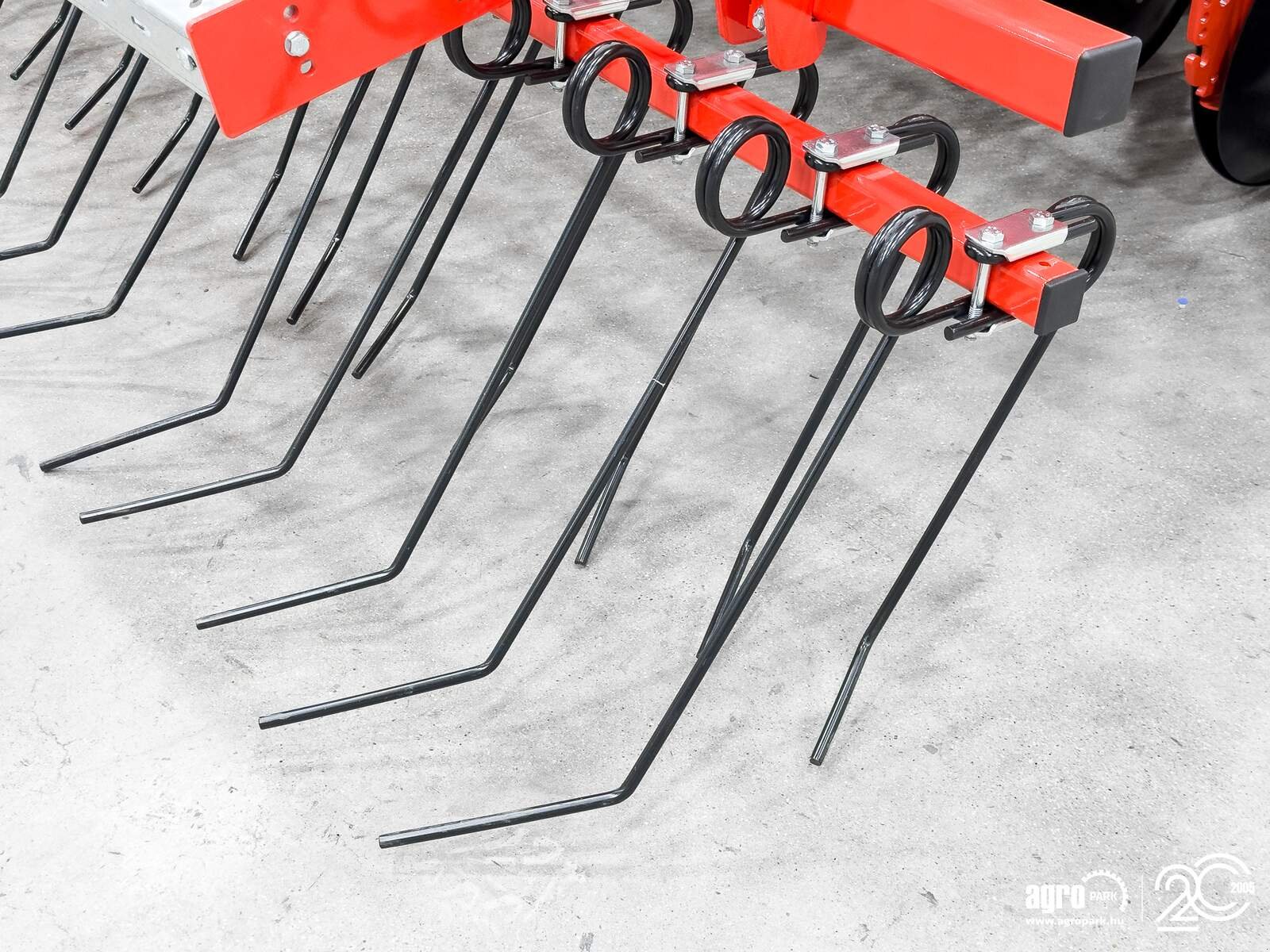 Drillmaschine van het type Maschio Nina 400 seed drill, 4 m working width, 1050 liter seed hopper, 12 cm row spacing, track eradicator, Gebrauchtmaschine in Csengele (Foto 26)