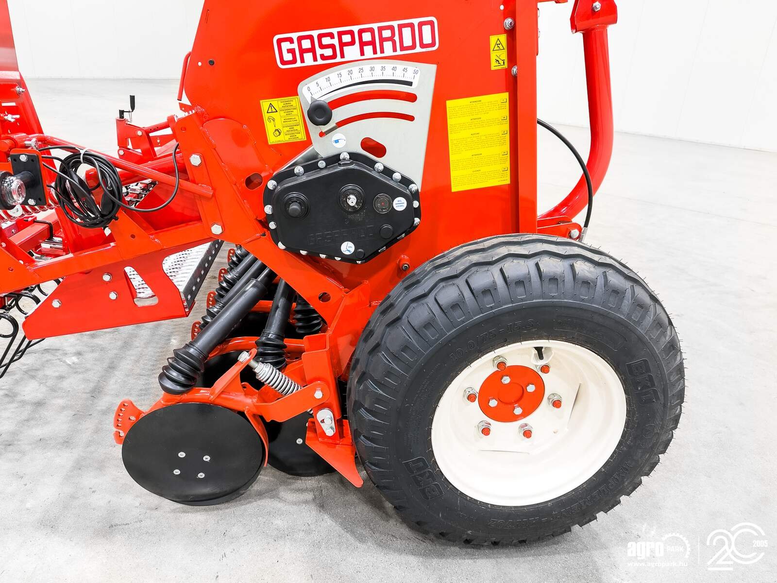 Drillmaschine van het type Maschio Nina 400 seed drill, 4 m working width, 1050 liter seed hopper, 12 cm row spacing, track eradicator, Gebrauchtmaschine in Csengele (Foto 27)