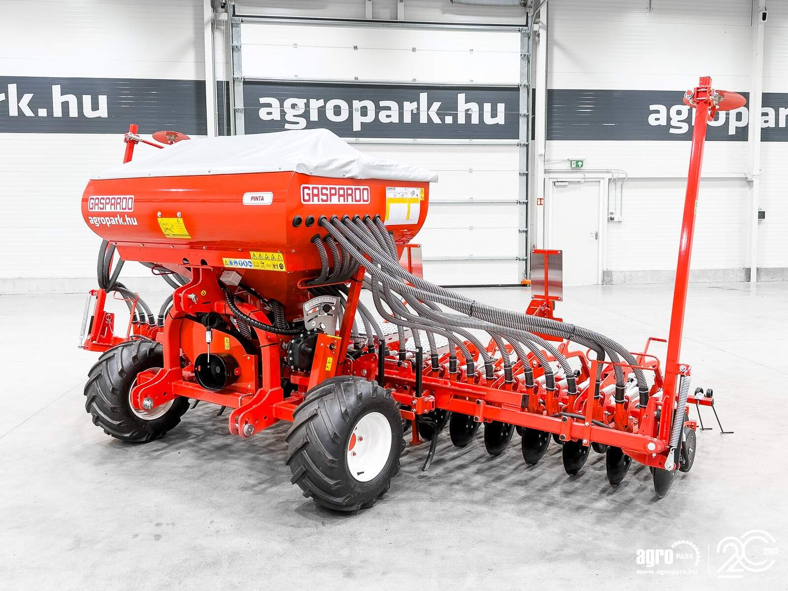 Drillmaschine tipa Maschio Pinta 450/36 4.5 m pneumatic seeder, 1,000 l seed hopper, hydraulic folding frame, Gebrauchtmaschine u Csengele (Slika 3)