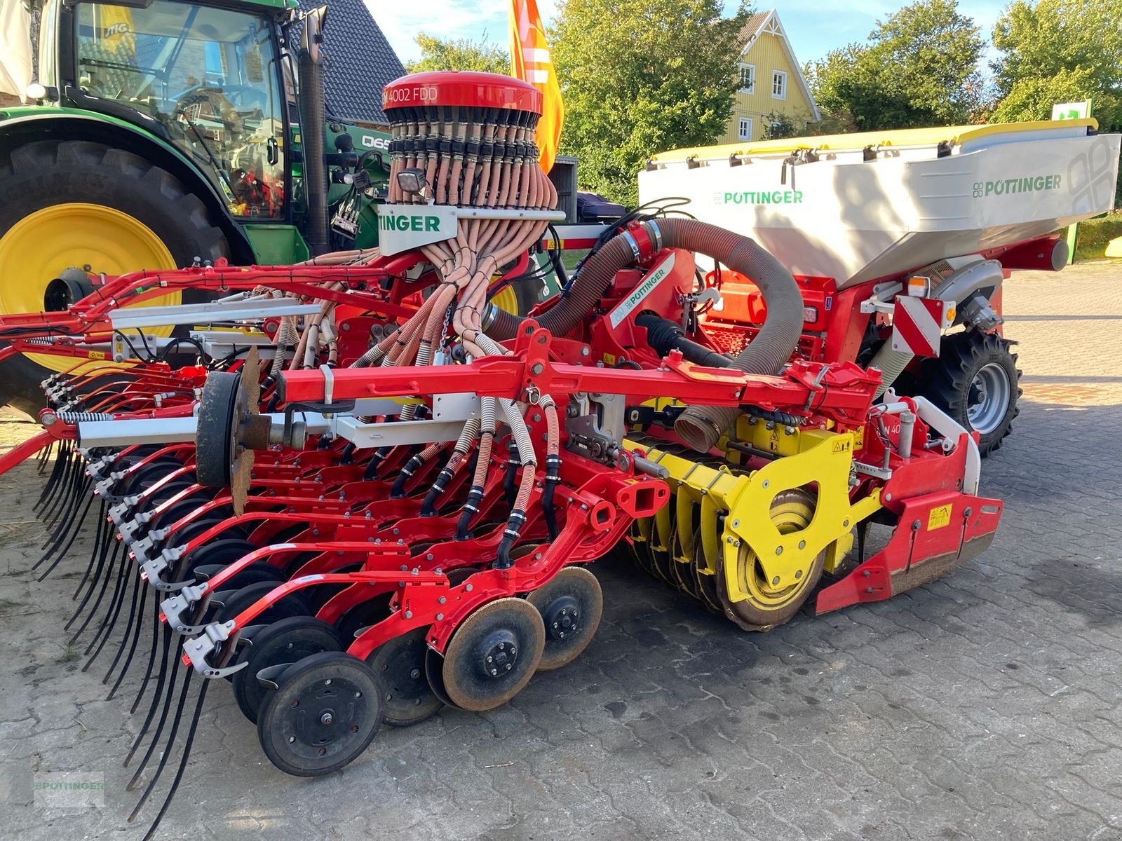 Drillmaschine del tipo Pöttinger LION 403 C + AEROSEM 4002 FDD, Gebrauchtmaschine In Grieskirchen (Immagine 1)