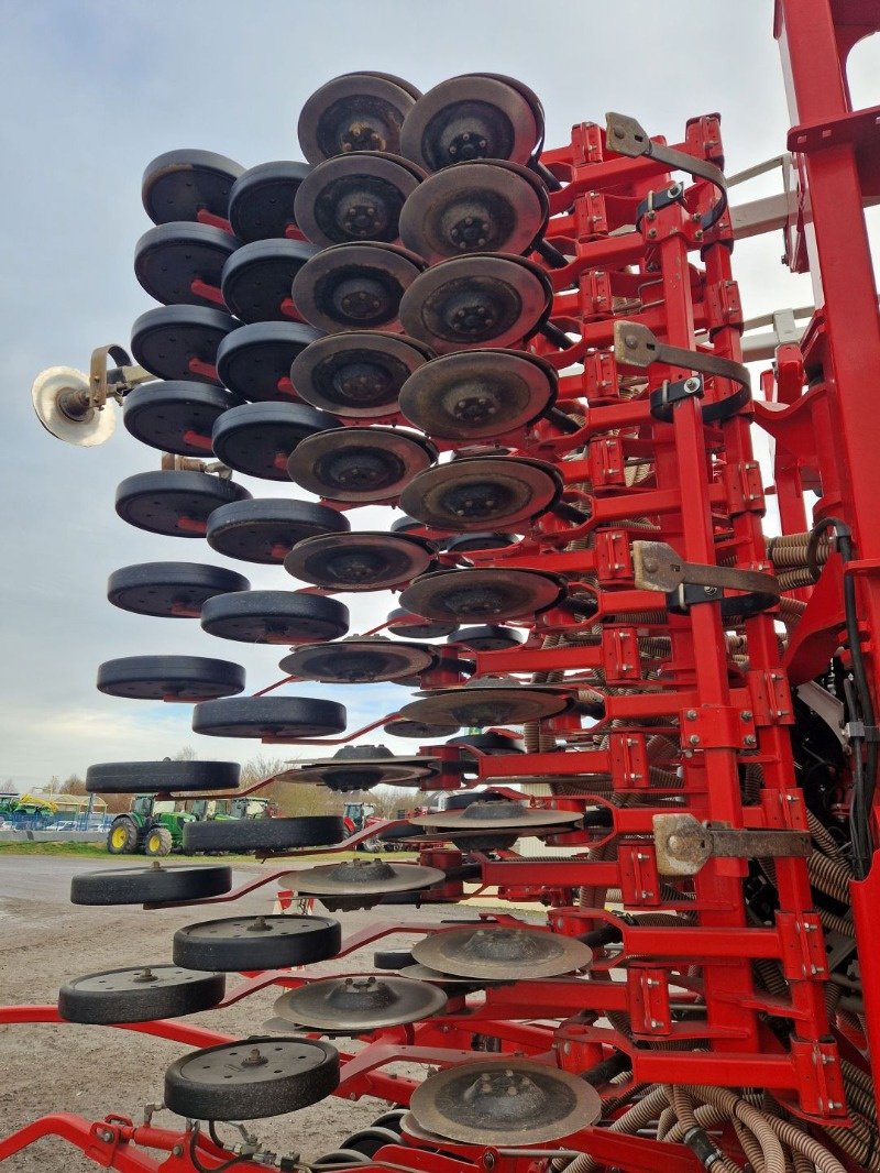 Drillmaschine типа Pöttinger Terrasem C8, Gebrauchtmaschine в Neubrandenburg (Фотография 11)