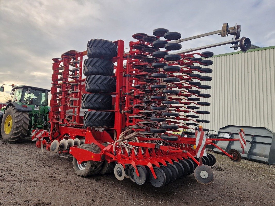 Drillmaschine от тип Pöttinger Terrasem C8, Gebrauchtmaschine в Neubrandenburg (Снимка 3)