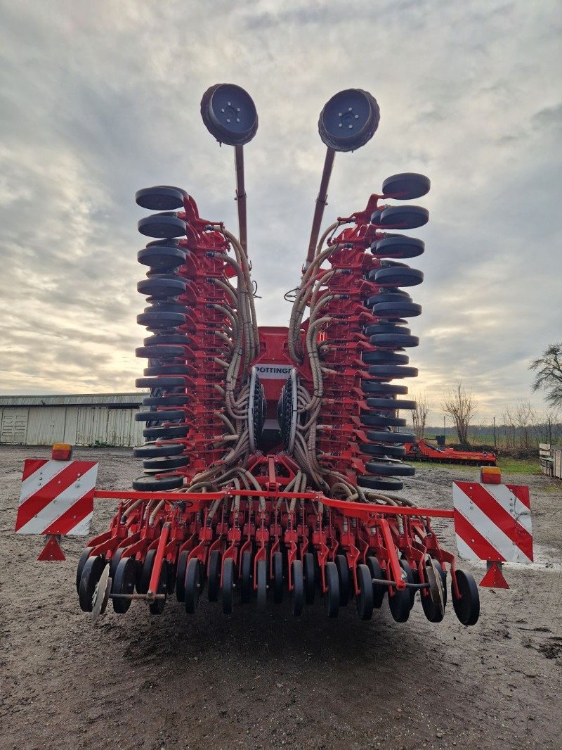 Drillmaschine от тип Pöttinger Terrasem C8, Gebrauchtmaschine в Neubrandenburg (Снимка 4)