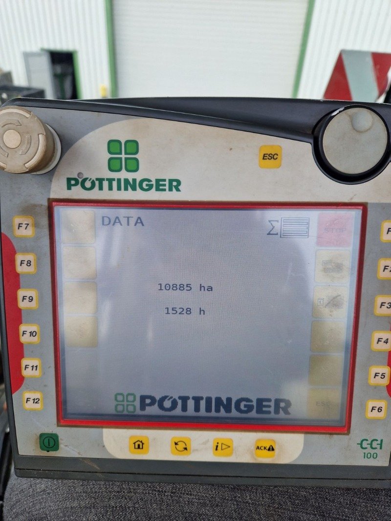 Drillmaschine от тип Pöttinger Terrasem C8, Gebrauchtmaschine в Neubrandenburg (Снимка 9)