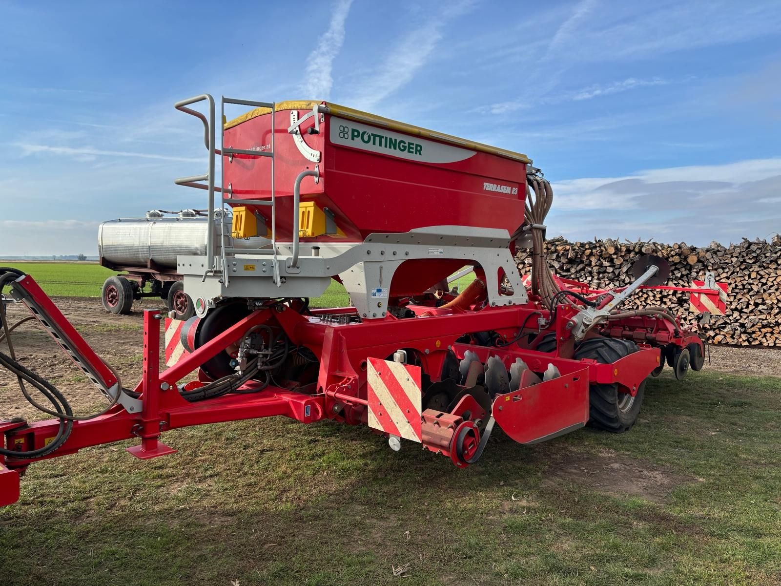 Drillmaschine del tipo Pöttinger Terrasem R 3 Artis, Gebrauchtmaschine In Mistelbach (Immagine 1)