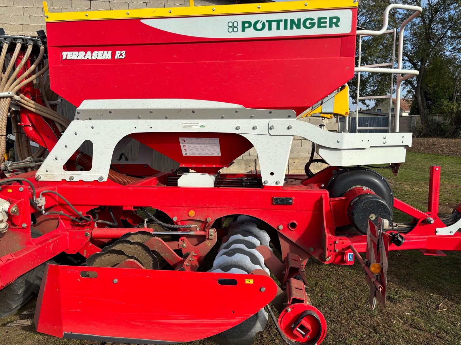 Drillmaschine del tipo Pöttinger Terrasem R 3 Artis, Gebrauchtmaschine In Mistelbach (Immagine 11)