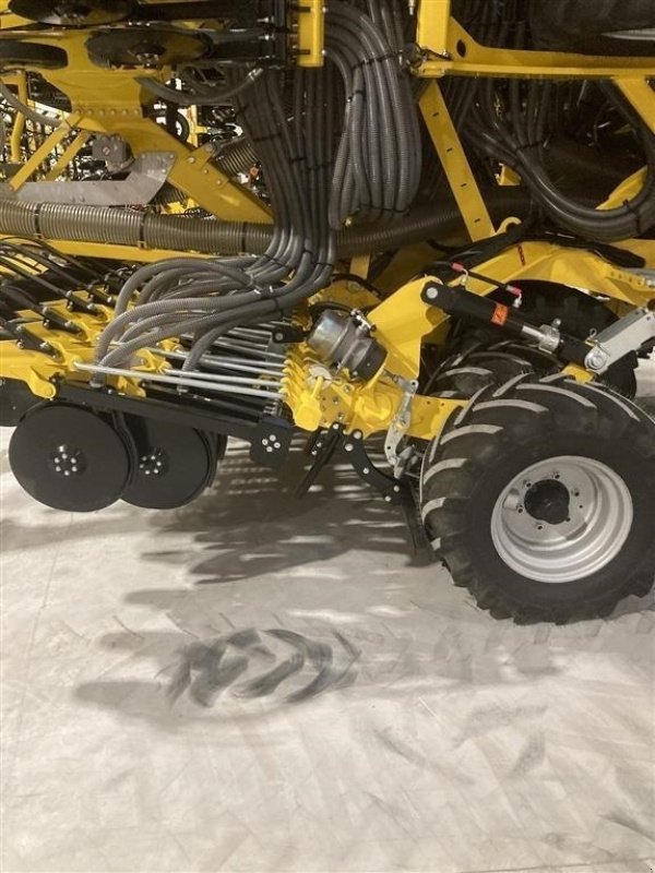 Drillmaschine des Typs Sonstige Bednar Omega OO6000 FL Alpha Drill, Gebrauchtmaschine in Mern (Bild 4)