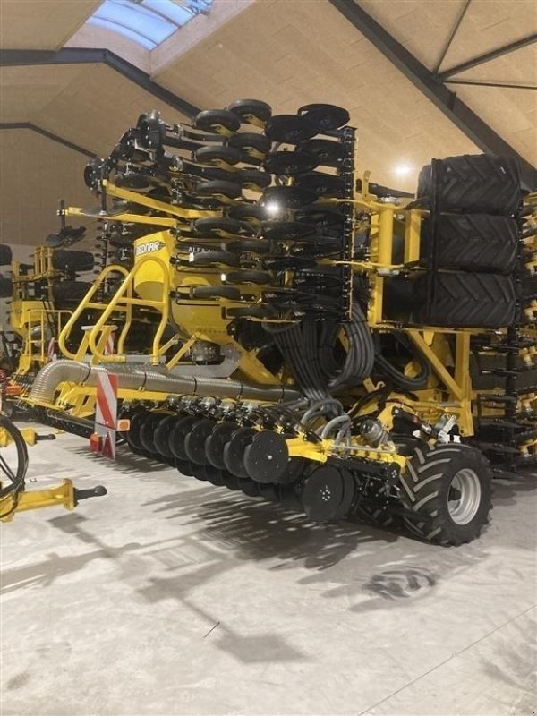 Drillmaschine des Typs Sonstige Bednar Omega OO6000 FL Alpha Drill, Gebrauchtmaschine in Mern (Bild 3)