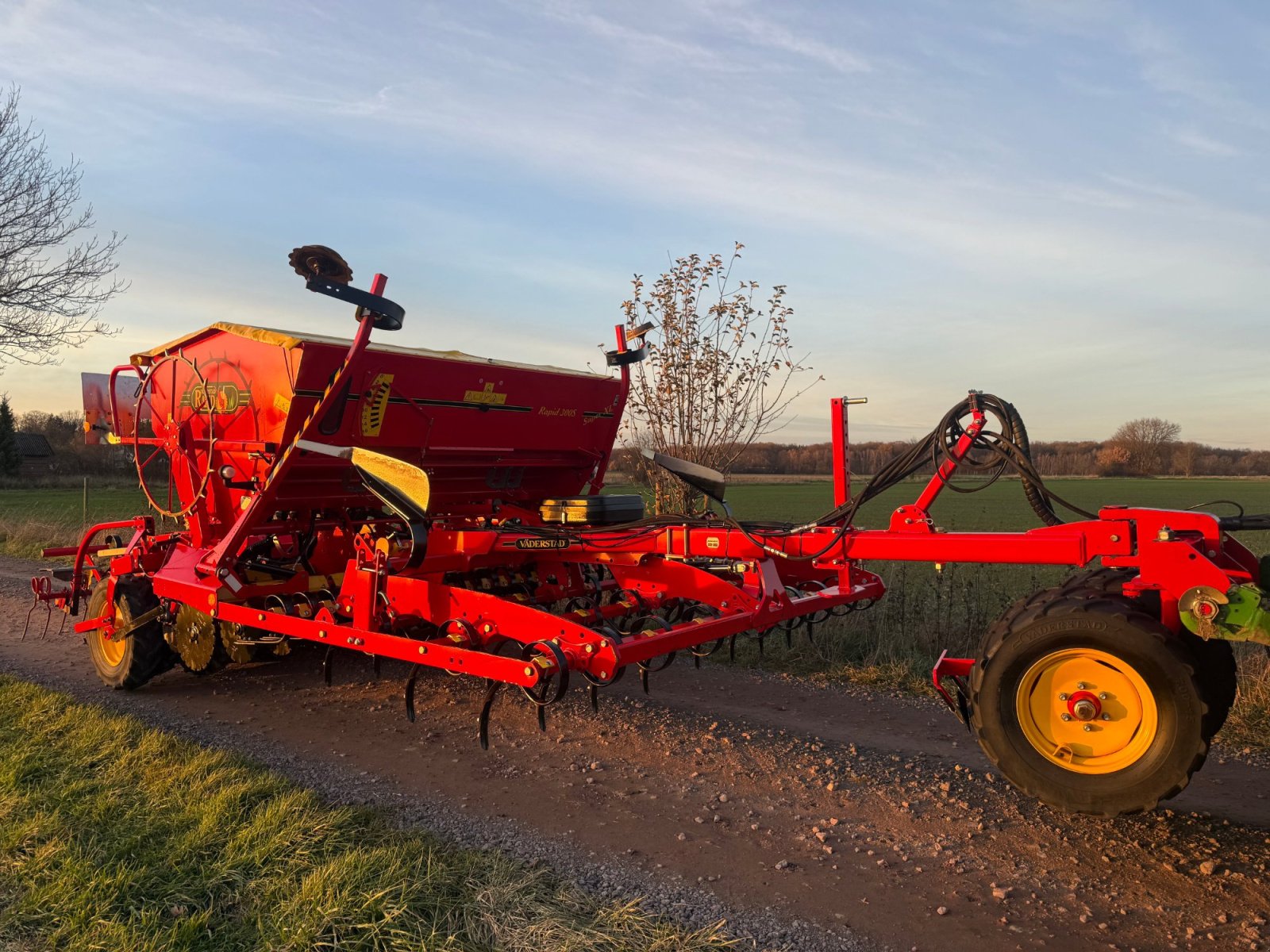 Drillmaschine typu Väderstad Rapid 300 S, Gebrauchtmaschine v Edesbüttel (Obrázek 2)