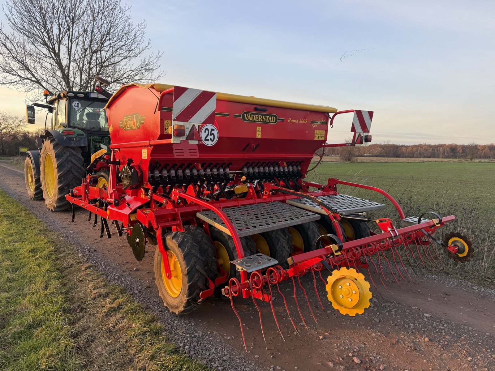 Drillmaschine typu Väderstad Rapid 300 S, Gebrauchtmaschine v Edesbüttel (Obrázek 3)