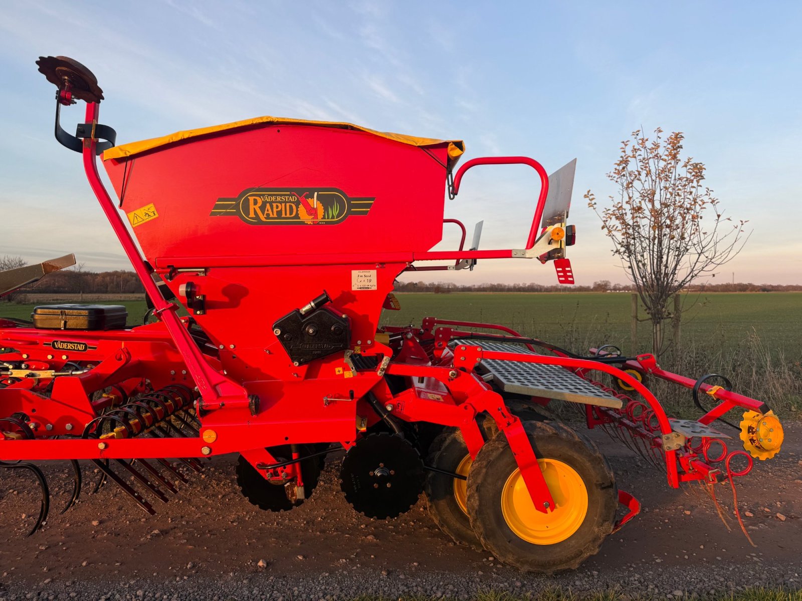 Drillmaschine typu Väderstad Rapid 300 S, Gebrauchtmaschine v Edesbüttel (Obrázek 7)