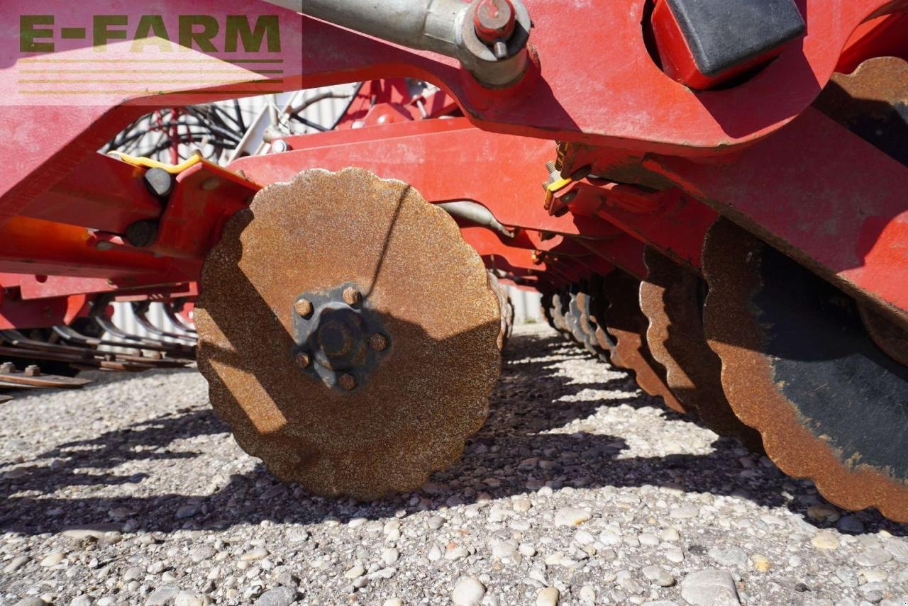 Drillmaschine del tipo Väderstad rapid 400 f, Gebrauchtmaschine In Korneuburg (Immagine 10)