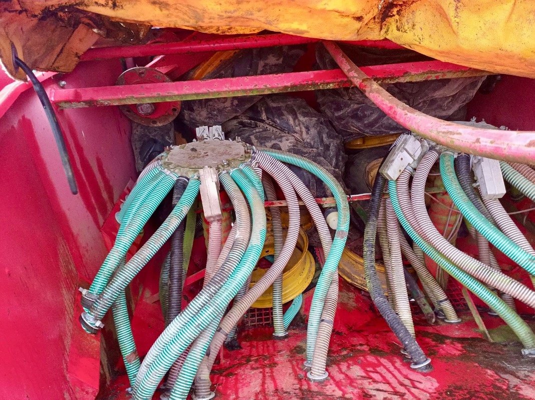 Drillmaschine typu Väderstad Rapid 600 P - Ersatzteilspender, Gebrauchtmaschine v Liebenwalde (Obrázok 17)