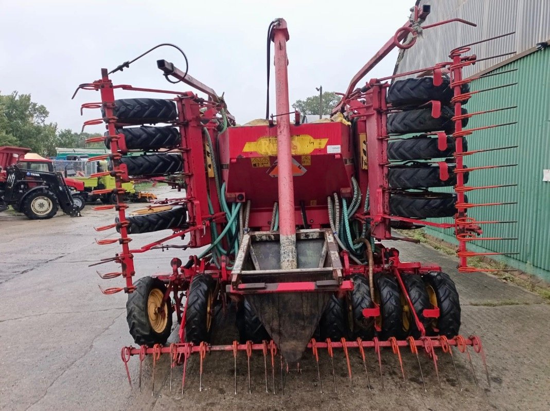 Drillmaschine typu Väderstad Rapid 600 P - Ersatzteilspender, Gebrauchtmaschine v Liebenwalde (Obrázok 19)