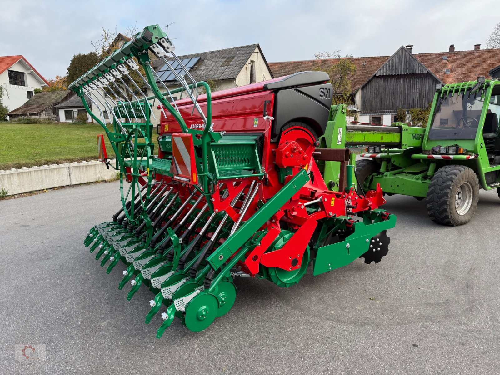 Drillmaschinenkombination of the type Agro-Masz ANT30 SN301 3m Sämaschine Scheibenegge, Neumaschine in Tiefenbach (Picture 3)