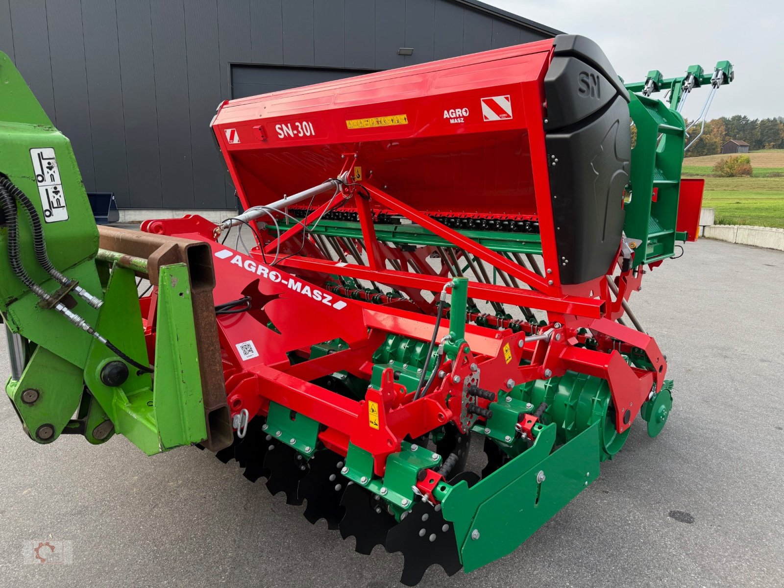 Drillmaschinenkombination of the type Agro-Masz ANT30 SN301 3m Sämaschine Scheibenegge, Neumaschine in Tiefenbach (Picture 8)