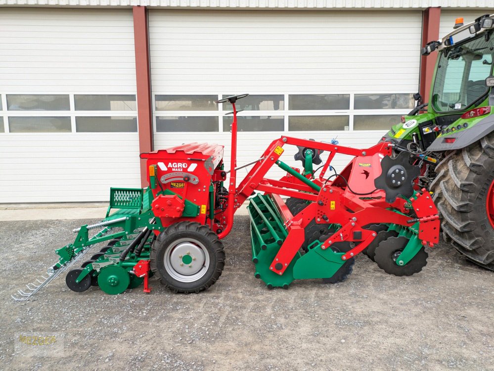 Drillmaschinenkombination des Typs Agro-Masz AT30 mit SR300 - Kurzscheibenegge mit Drillmaschine (Am Lager), Neumaschine in Ditzingen (Bild 2)