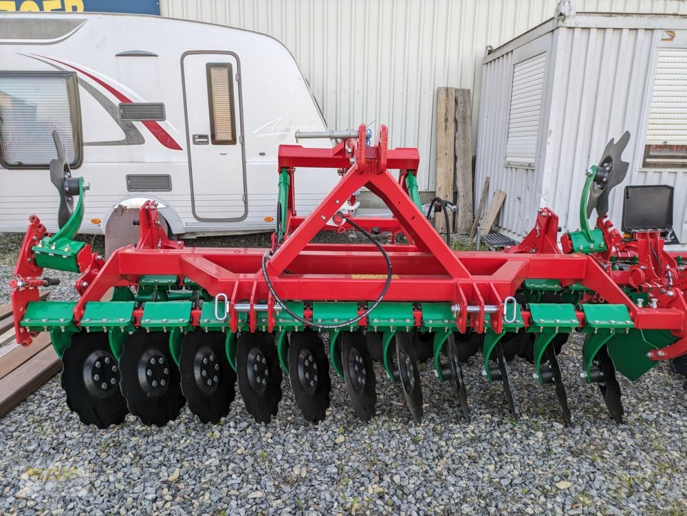 Drillmaschinenkombination des Typs Agro-Masz AT30 mit SR300 - Kurzscheibenegge mit Drillmaschine (Am Lager), Neumaschine in Ditzingen (Bild 11)