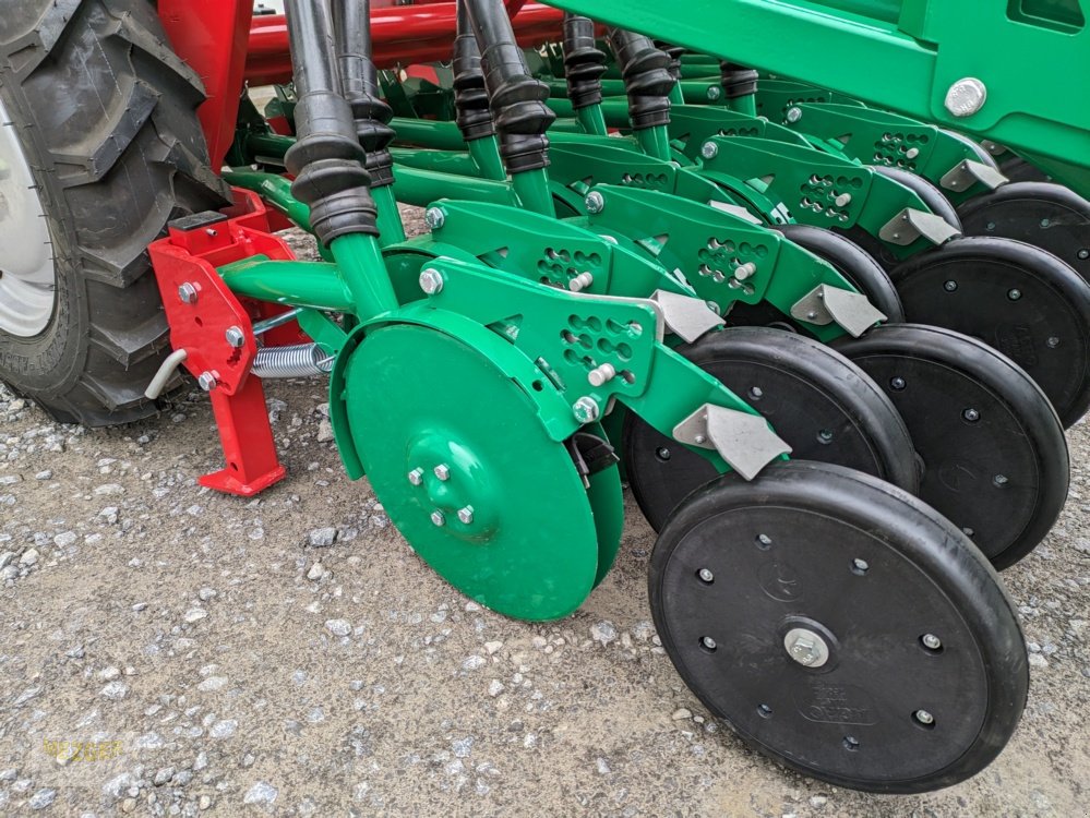 Drillmaschinenkombination des Typs Agro-Masz AT30 mit SR300 - Kurzscheibenegge mit Drillmaschine (Am Lager), Neumaschine in Ditzingen (Bild 16)