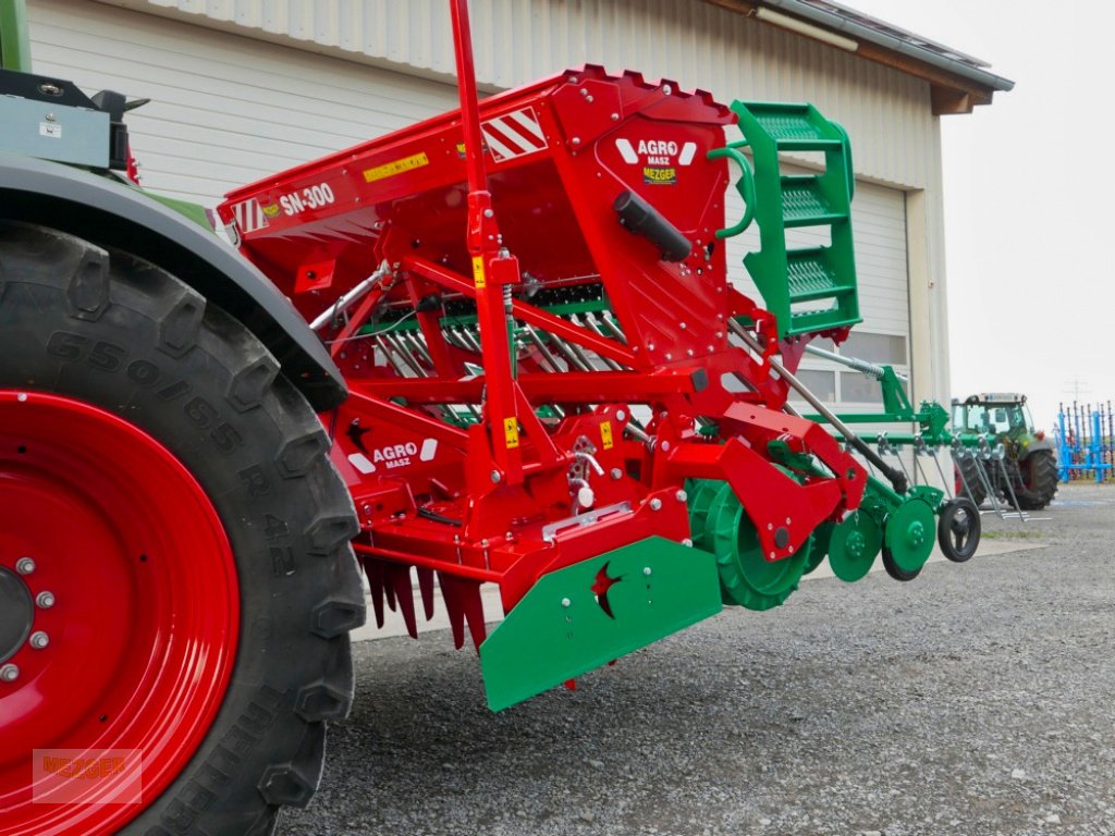 Drillmaschinenkombination des Typs Agro-Masz Bestellkombination Kreiselegge + Sämaschine (ANA30 + SN300), Neumaschine in Ditzingen (Bild 2)