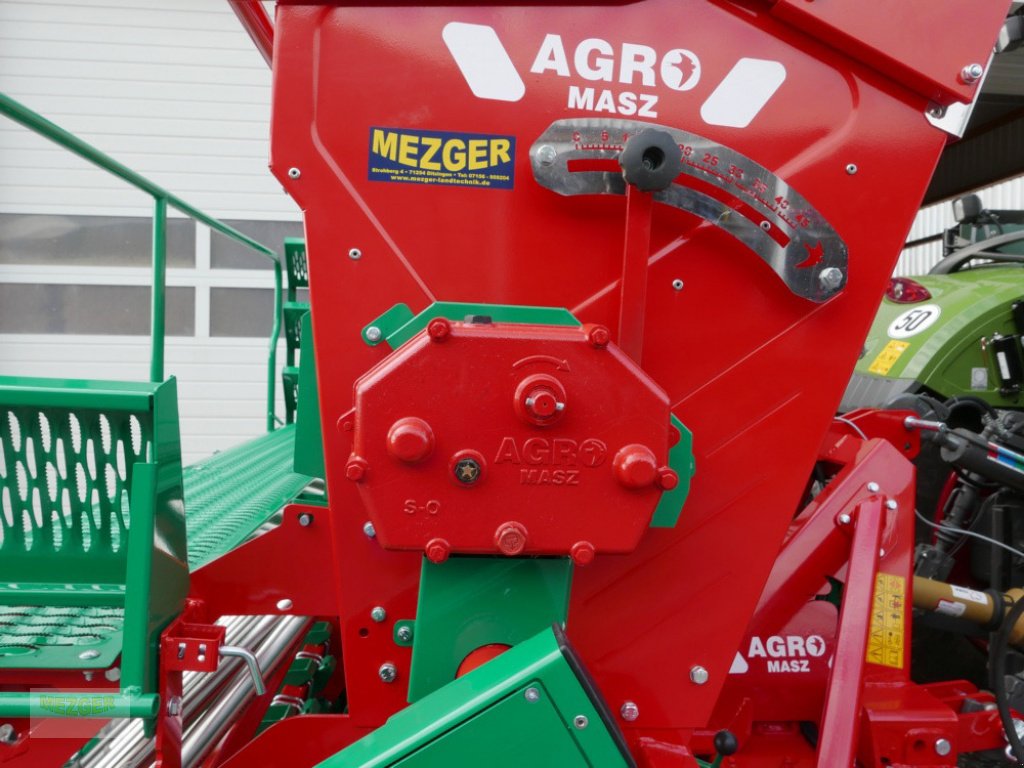 Drillmaschinenkombination des Typs Agro-Masz Bestellkombination Kreiselegge + Sämaschine (ANA30 + SN300), Neumaschine in Ditzingen (Bild 15)